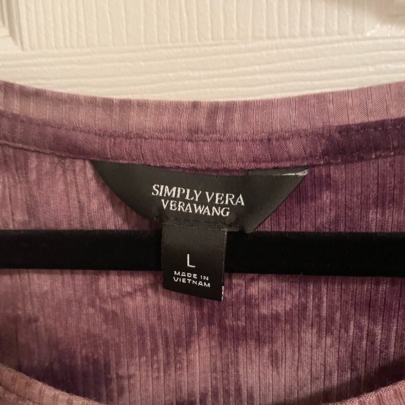 Short sleeve shirt,brown w/some cream color.Great condition, no damage - Picture 2 of 3